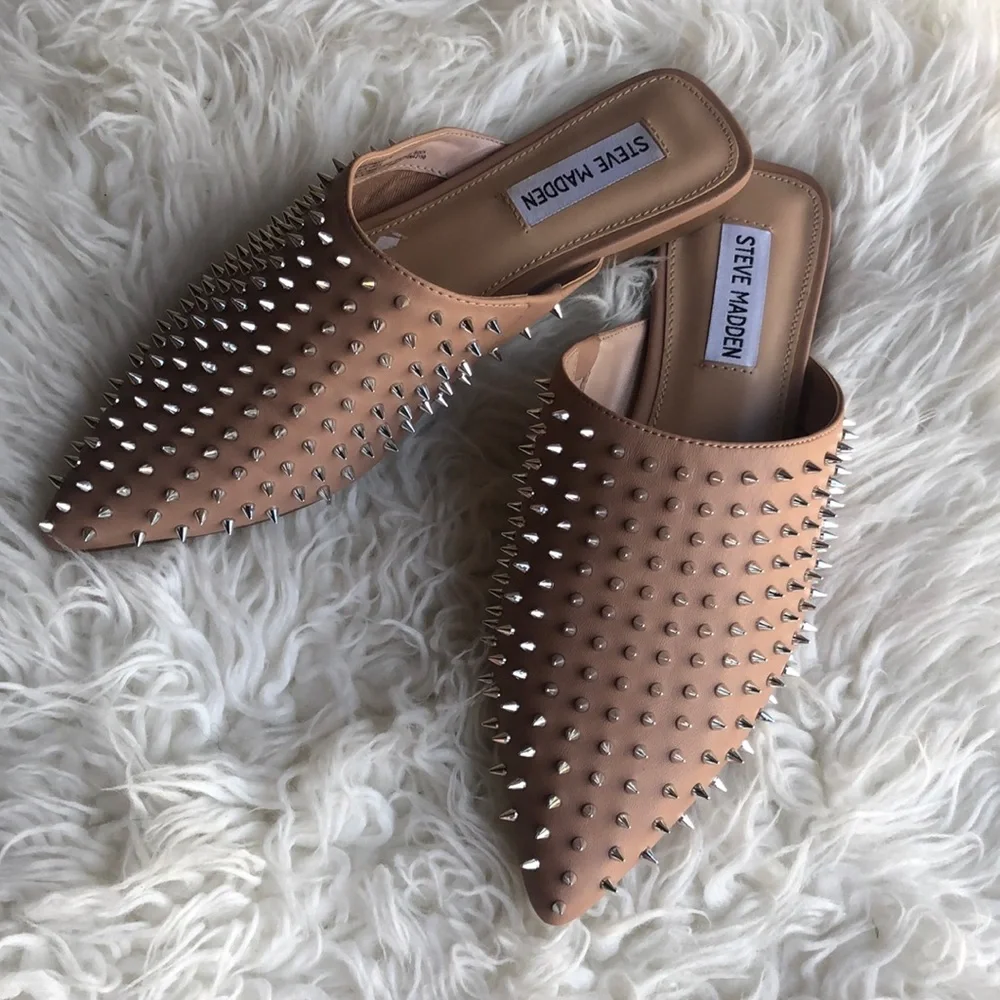 Steve Madden Women's Pinpoint Mules - Picture 2 of 7